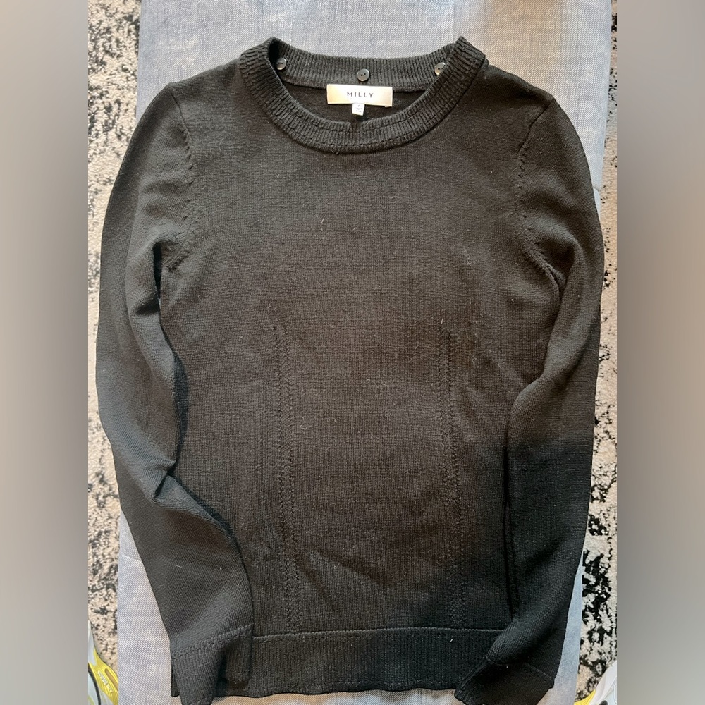 Black sweater S